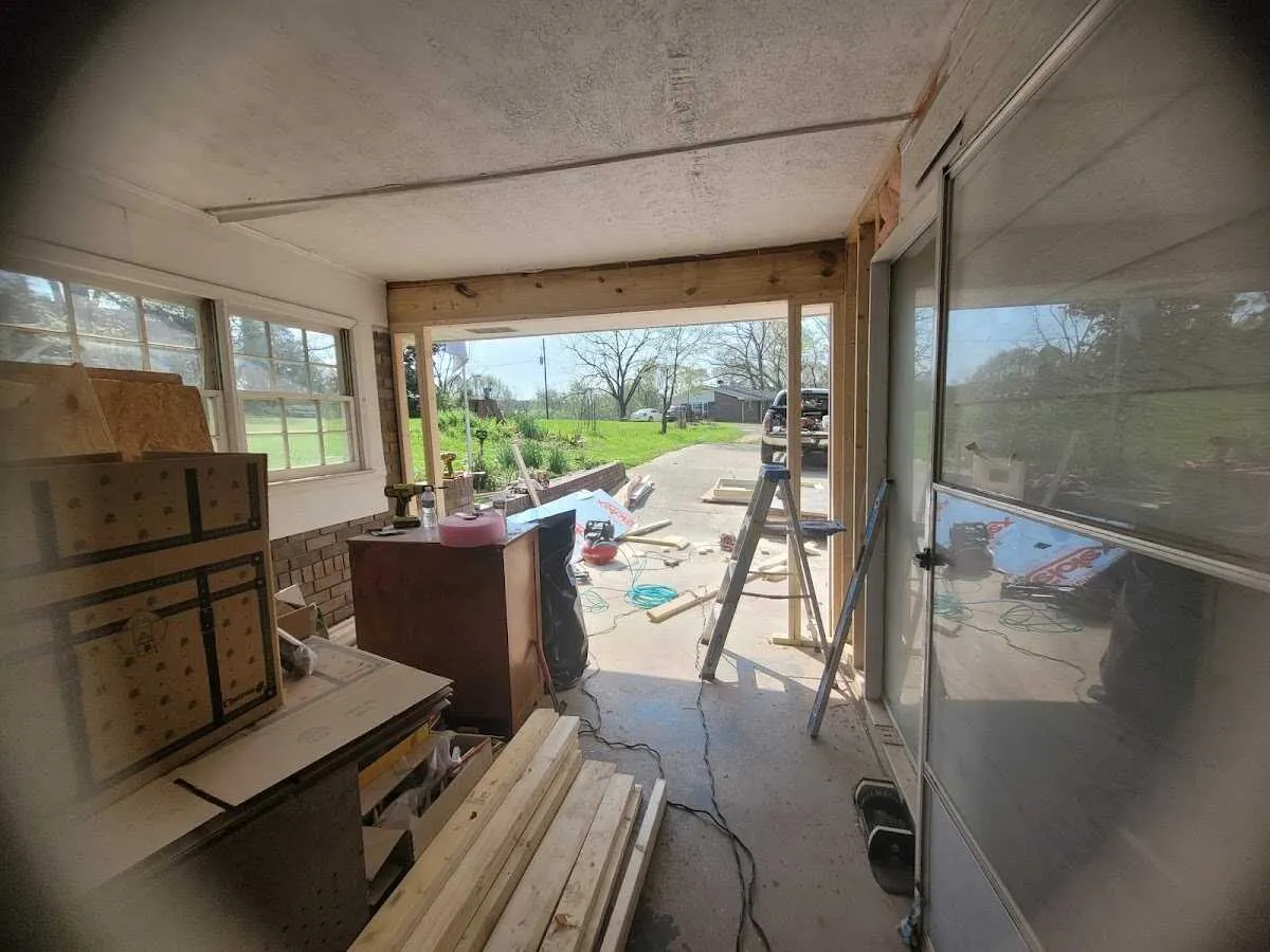 Air movers and dehumidifier for Drying & Dehumidification in Pontotoc